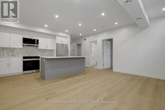 199 Columbus Ave in Ottawa, ON - Building Photo - Building Photo