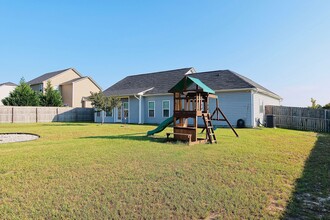 194 Yellowfoot Dr in Raeford, NC - Building Photo - Building Photo