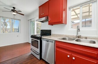 617-617 Truly Terrace in Vista, CA - Building Photo - Building Photo