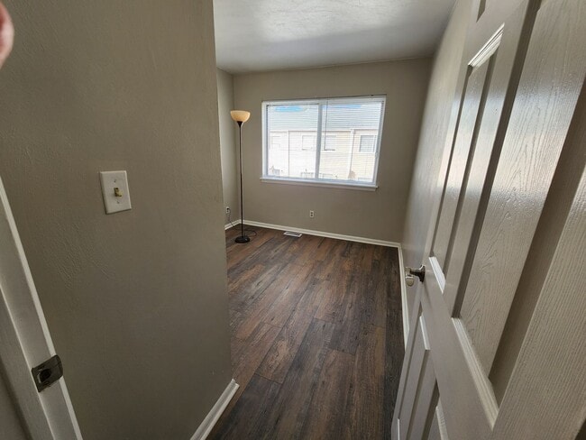 property at 3840 Staffordshire Ln