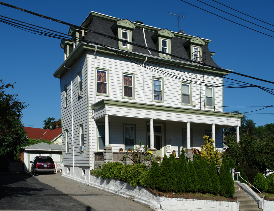 203 Washington St in Tarrytown, NY - Building Photo