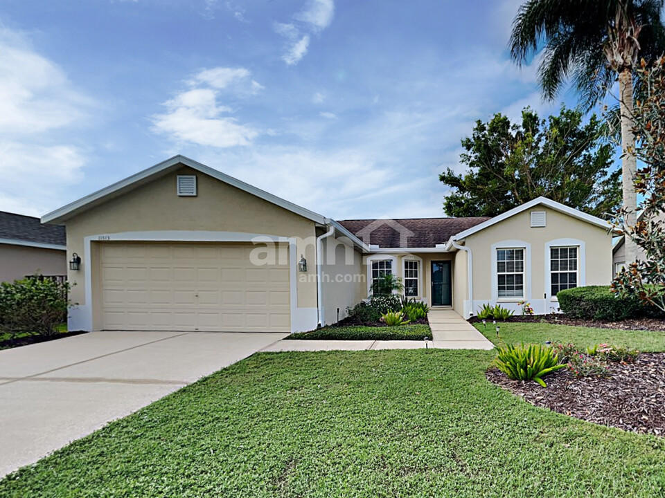 11813 Colyar Ln in Parrish, FL - Building Photo