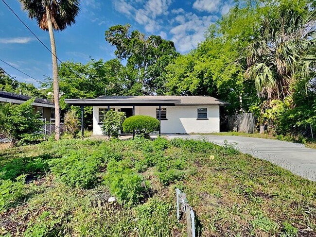 property at 512 S Caroline St