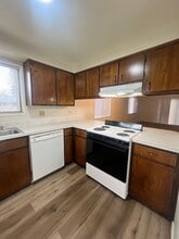 773 64th St in Springfield, OR - Building Photo - Building Photo