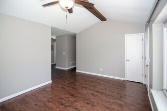 613 Plaza Dr in Junction City, KS - Building Photo - Building Photo