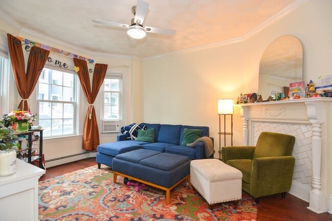 property at 258 E Cottage St