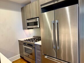 5 Mohawk St, Unit 1F in Boston, MA - Building Photo - Building Photo