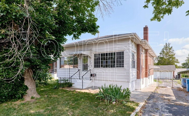 property at 325 Sigsbee Ave
