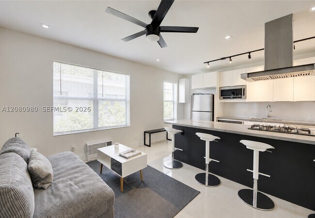 property at 1618 Michigan Ave