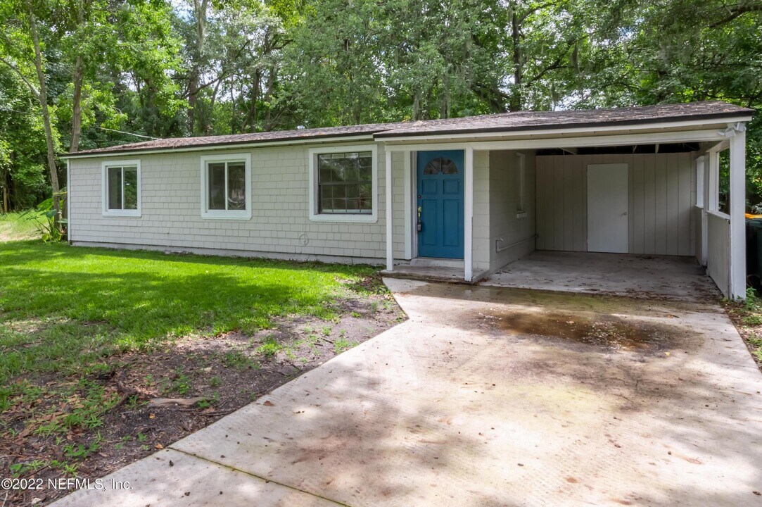 7832 Newton Rd in Jacksonville, FL - Building Photo