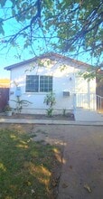 4026 Sterling Way, Unit 1/2 in Baldwin Park, CA - Foto de edificio - Building Photo