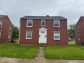 430 1/2 Oak St, Unit 430 Oak St. Unit #2 in Marion, OH - Building Photo