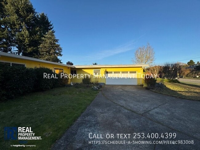 1748 N Narrows Dr in Tacoma, WA - Building Photo - Building Photo