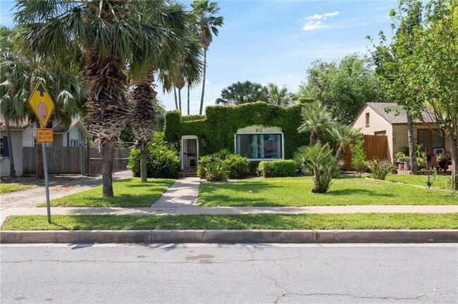 815 Cedar Ave in McAllen, TX - Building Photo - Building Photo