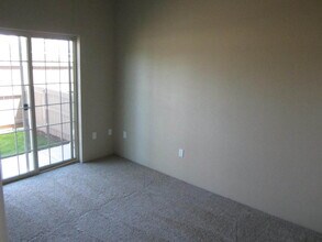 240 Cherry Bark Ln in Medford, OR - Building Photo - Building Photo