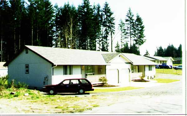 21628-21630 120th St E in Sumner, WA - Building Photo