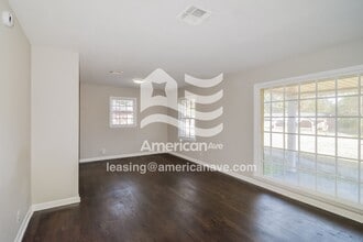 227 Marian Dr in Prattville, AL - Foto de edificio - Building Photo