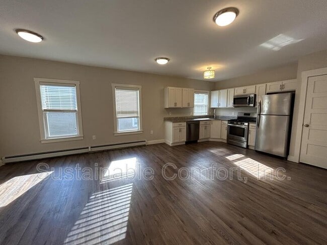 77 Merrifield St in Worcester, MA - Building Photo - Building Photo