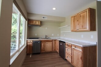 4620.5 W Riverhaven St in Pasco, WA - Building Photo - Building Photo