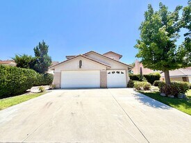 31579 Via San Carlos in Temecula, CA - Building Photo