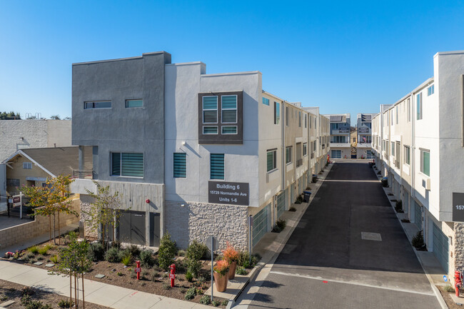 Normandie Place in Gardena, CA - Building Photo - Building Photo