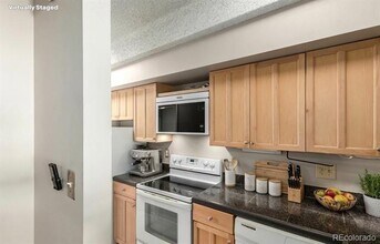 590 Logan St in Denver, CO - Building Photo - Building Photo