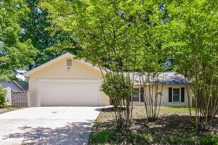 303 Morgans Turn in Peachtree City, GA - Building Photo