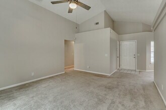 710 Osprey Dr in Richmond Hill, GA - Building Photo - Building Photo