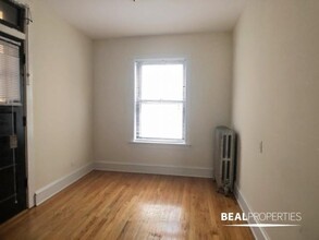 2106 W Ainslie St in Chicago, IL - Building Photo - Building Photo