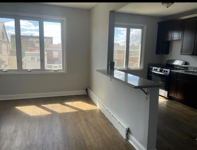 212 78th St in North Bergen, NJ - Building Photo - Building Photo