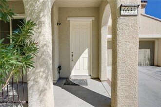 6632 Ditmars St in Las Vegas, NV - Building Photo - Building Photo