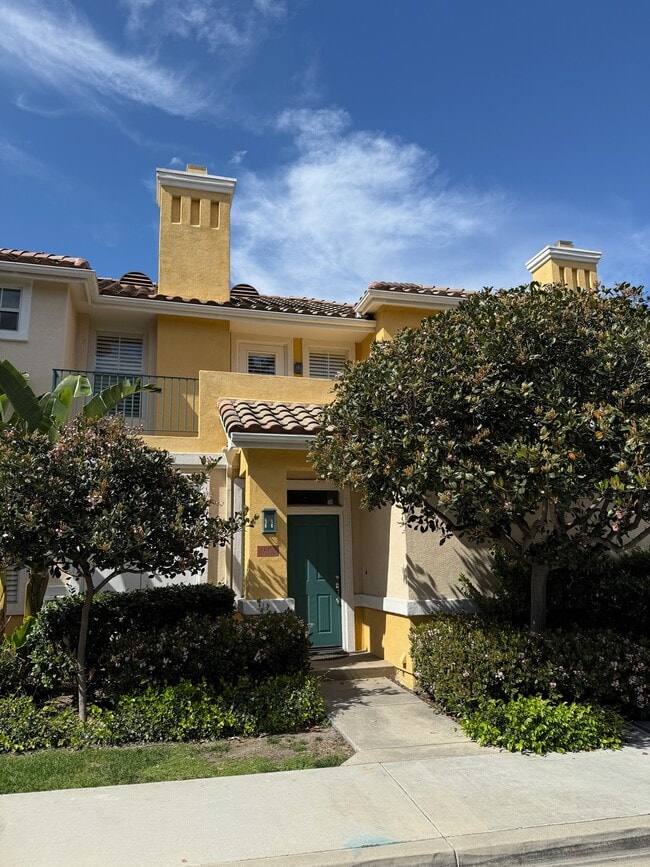 property at 1602 Reggio Aisle