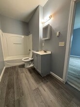 132 Easton Ave in Waterbury, CT - Building Photo - Building Photo