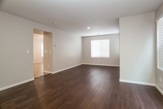 8964 Candice Creek Ct in Las Vegas, NV - Building Photo - Building Photo
