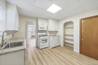 169 Lockwood Ave in Yonkers, NY - Building Photo - Building Photo