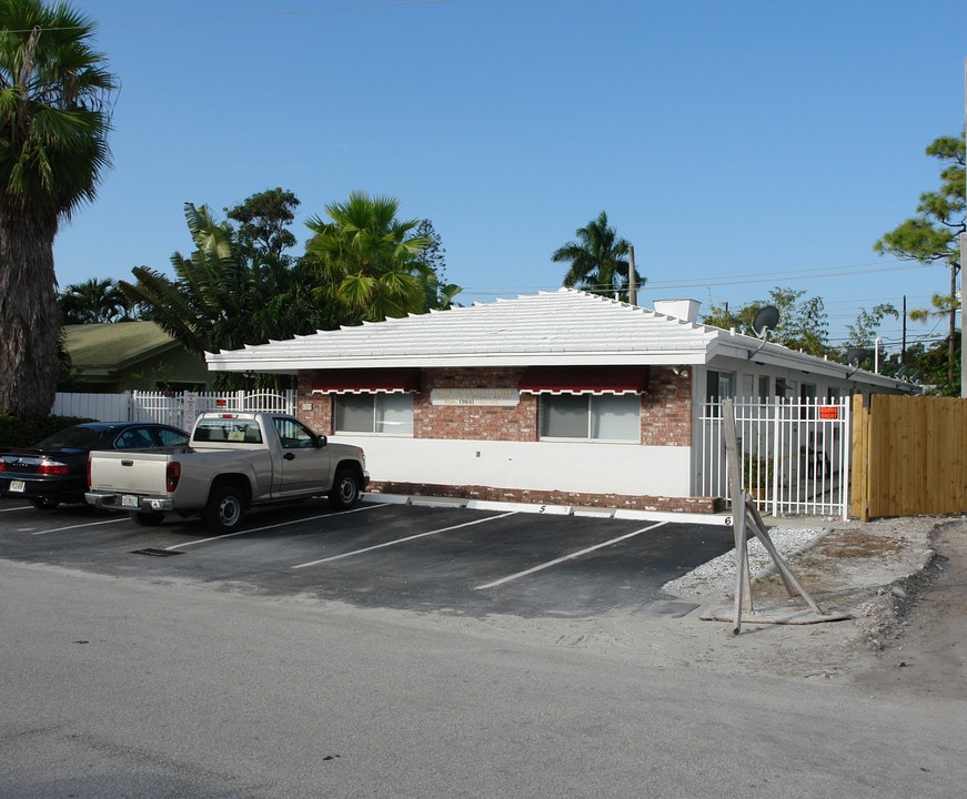 1219 NE 14th Ave in Fort Lauderdale, FL - Foto de edificio