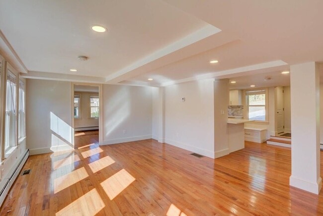 45 Frairy St, Unit A in Medfield, MA - Building Photo - Building Photo