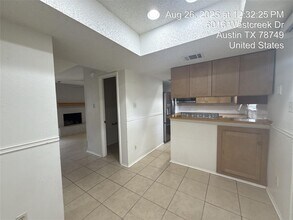 6016 Westcreek Dr in Austin, TX - Building Photo - Building Photo