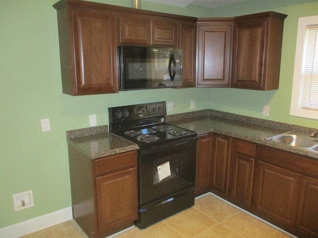 1725 Longleaf Dr in Charlotte, NC - Building Photo - Building Photo