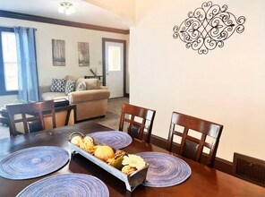 819 Bell Ave in Sheboygan, WI - Foto de edificio - Building Photo