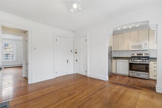 237 Grove St in Jersey City, NJ - Building Photo - Building Photo