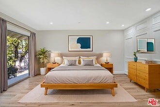 23153 Gonzales Dr in Los Angeles, CA - Building Photo - Building Photo