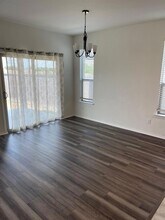 717 Bailey Park Dr in Jarrell, TX - Building Photo - Building Photo