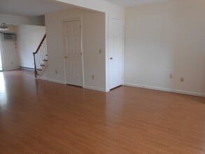 1 Founders Village in Clinton, CT - Building Photo - Building Photo
