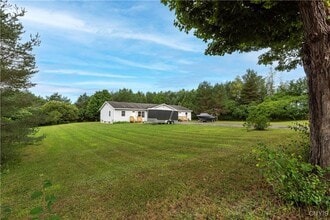 7537 Rickmeyer Rd in Rome, NY - Building Photo - Building Photo
