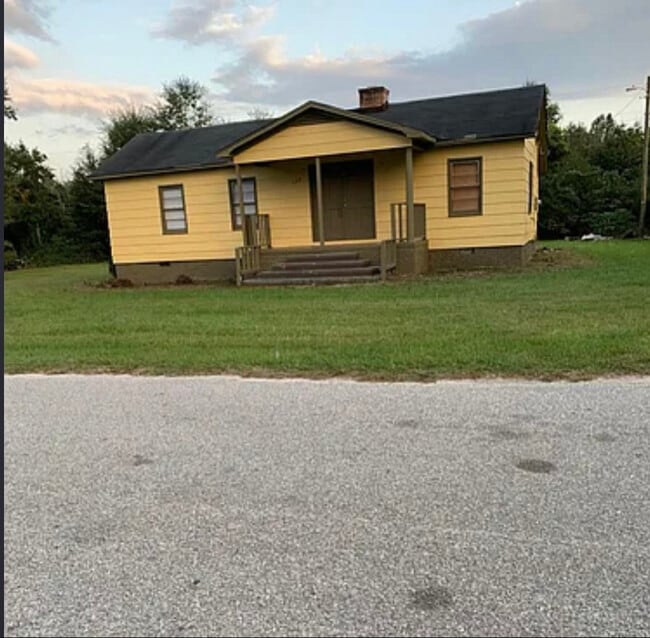 522 James St in Bishopville, SC - Foto de edificio - Building Photo