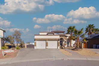 1404 Plaza Fatima Ct in El Paso, TX - Building Photo - Building Photo