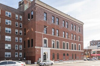 Oceana Apartments in Brooklyn, NY - Foto de edificio - Building Photo