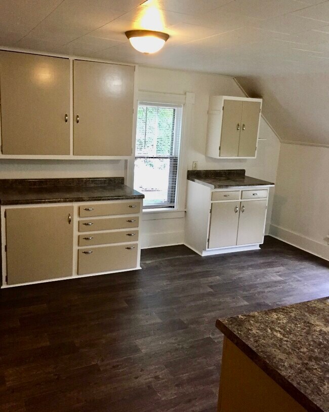 503 Middle Rentals in Beloit, WI