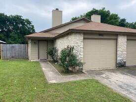 11452 Ptarmigan Dr in Austin, TX - Building Photo